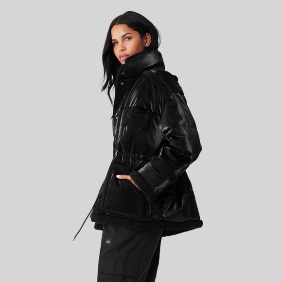 ALO Ice Breaker Puffer Jacket - Black- - Picture 3 of 12